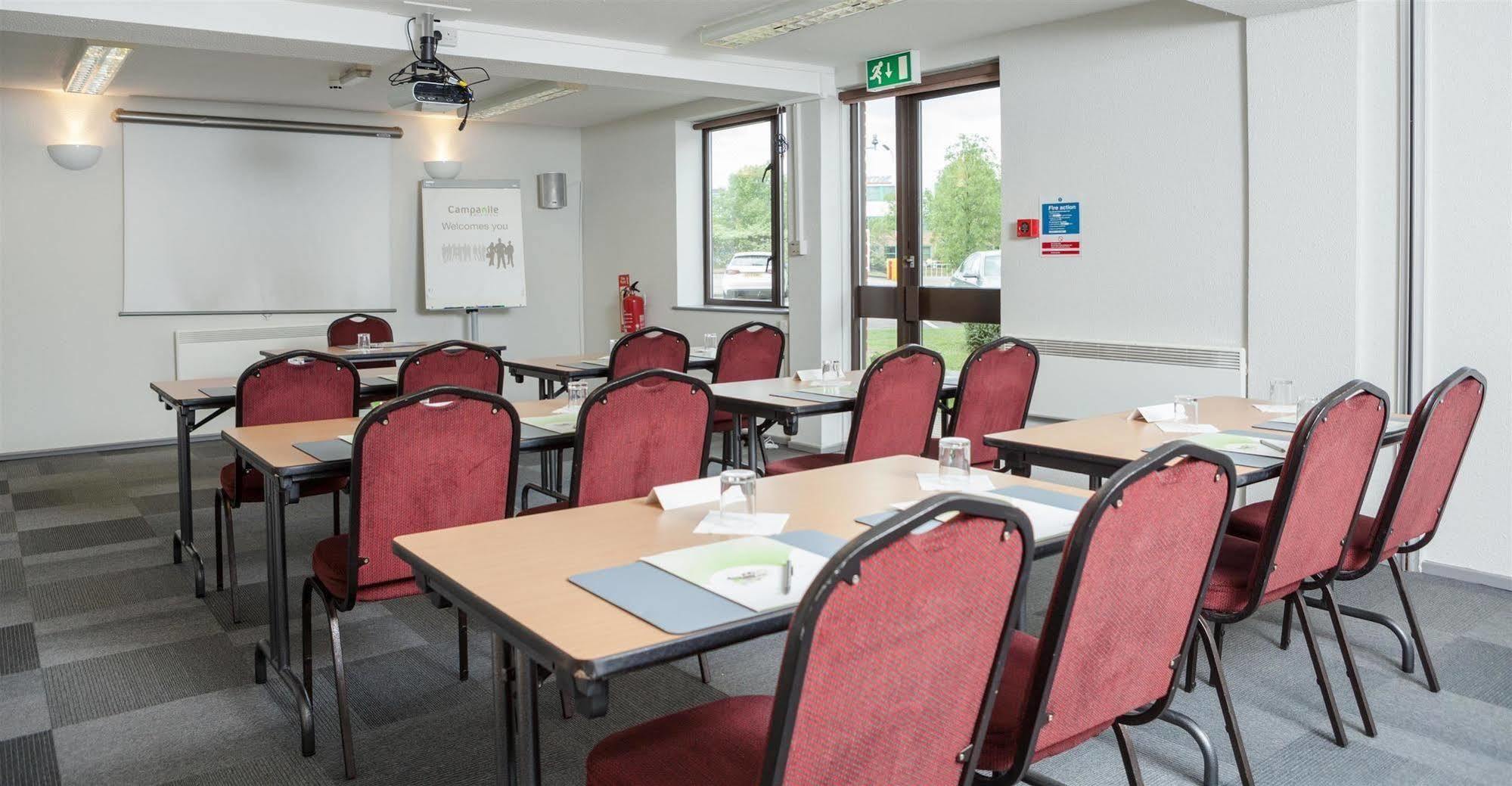 Campanile Hotel Dartford Bagian luar foto